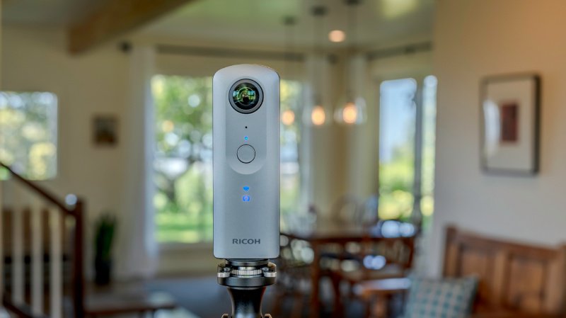 La réalisation de la visite virtuelle immobilière ricoh theta